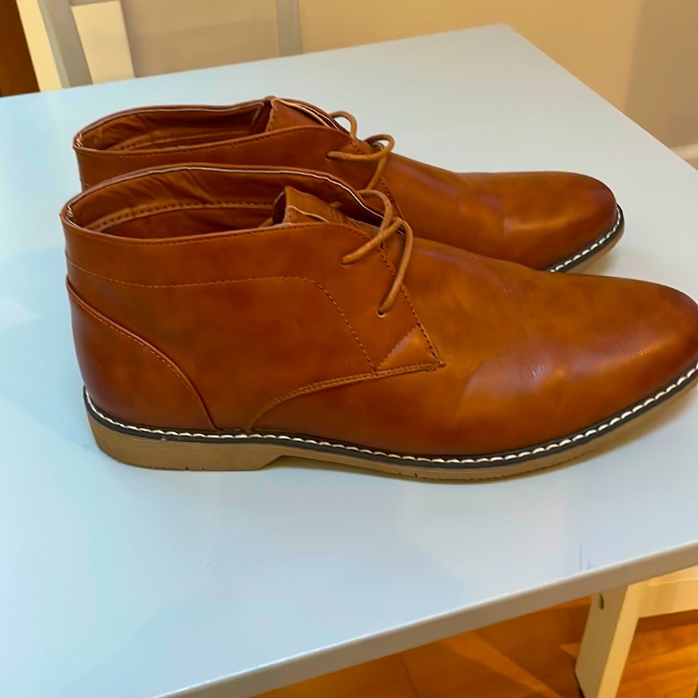 London Fog Brown Chukka’s